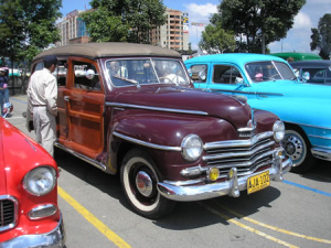 4to Encuentro de vehículos antiguos en Bogotá